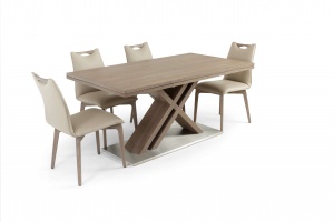 Alster X base table with Ritz leather chairs - photo №10